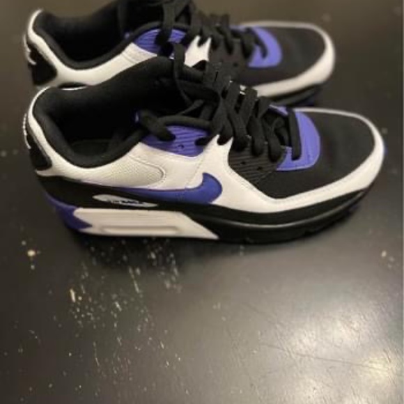 Nike Air Max 90 - size Y5.5 or W7.5 - Picture 5 of 6